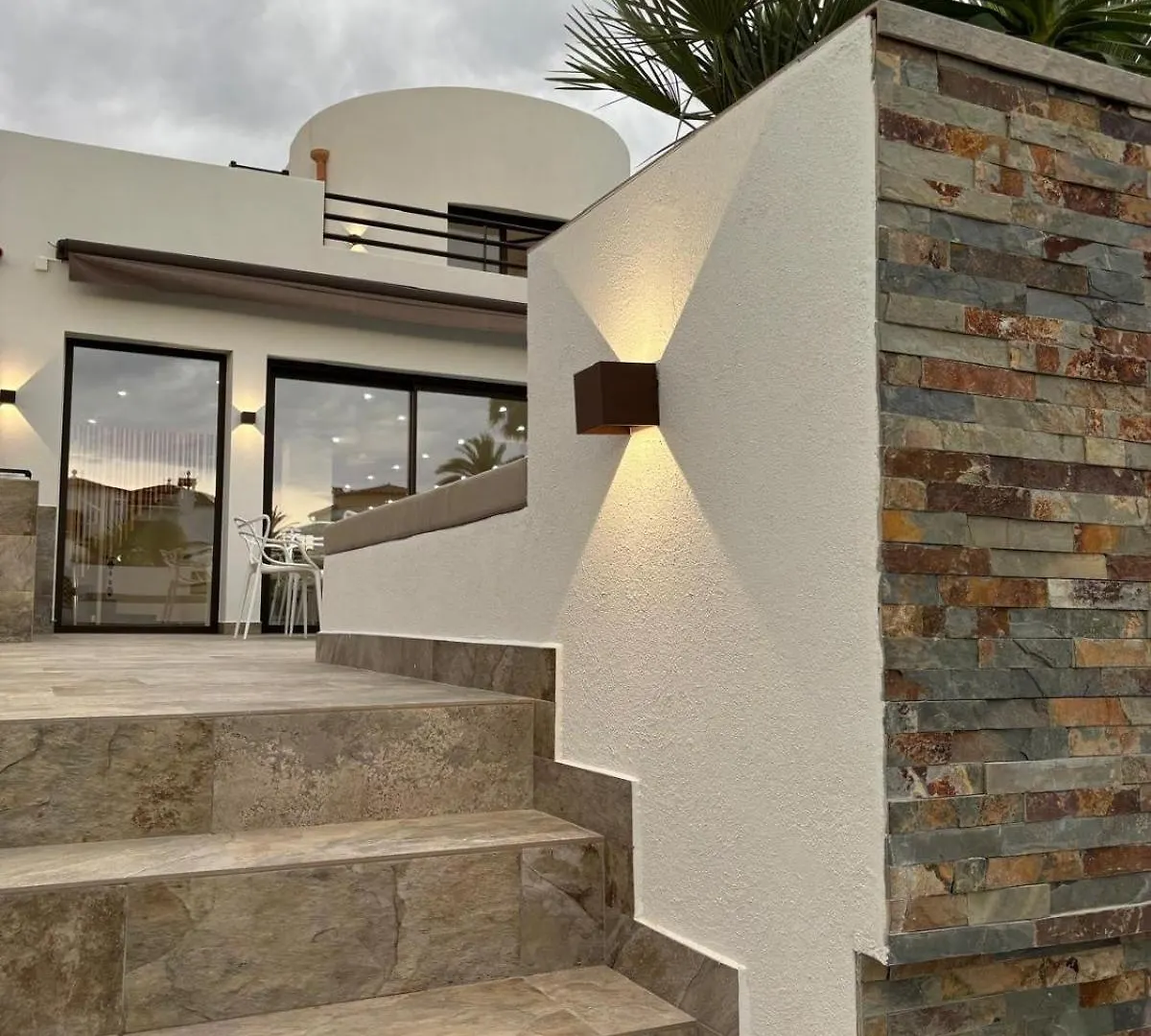 Villa Numero 16 إمبوريابرافا