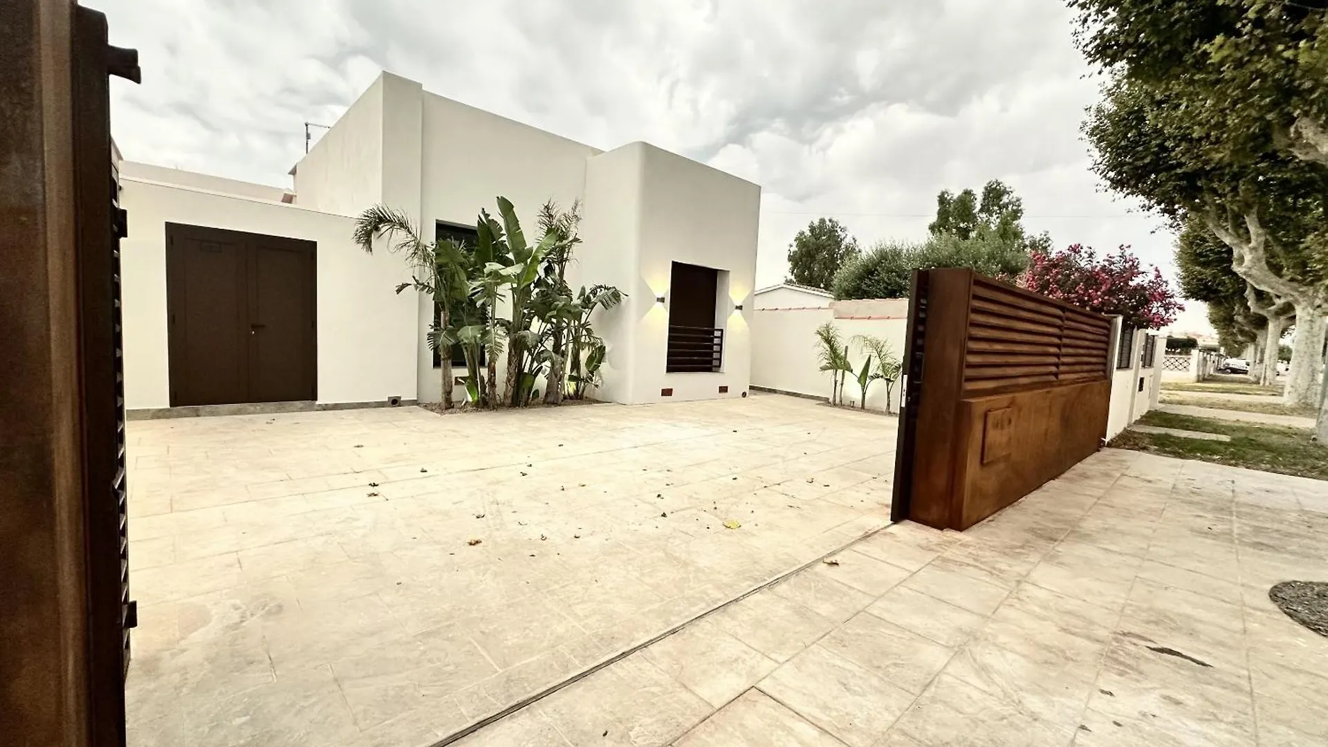 Villa Numero 16 إمبوريابرافا