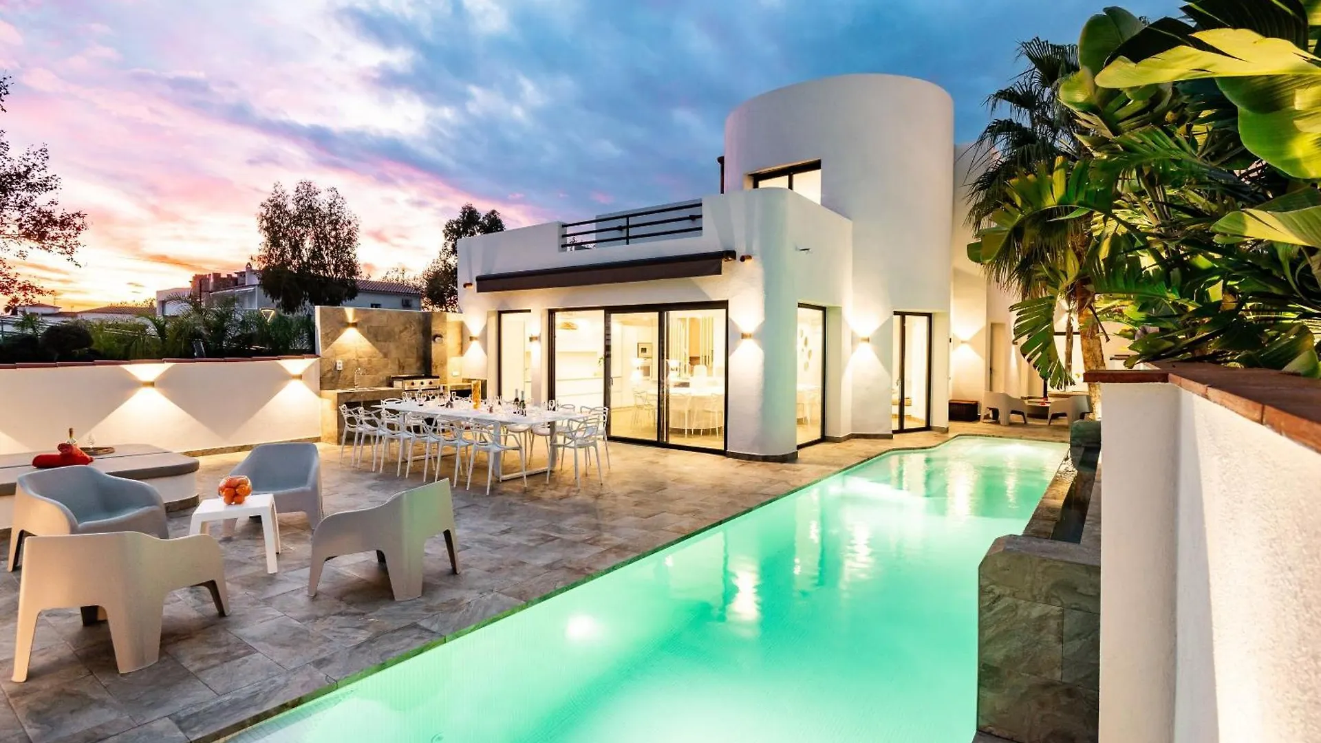 Villa Numero 16 إمبوريابرافا