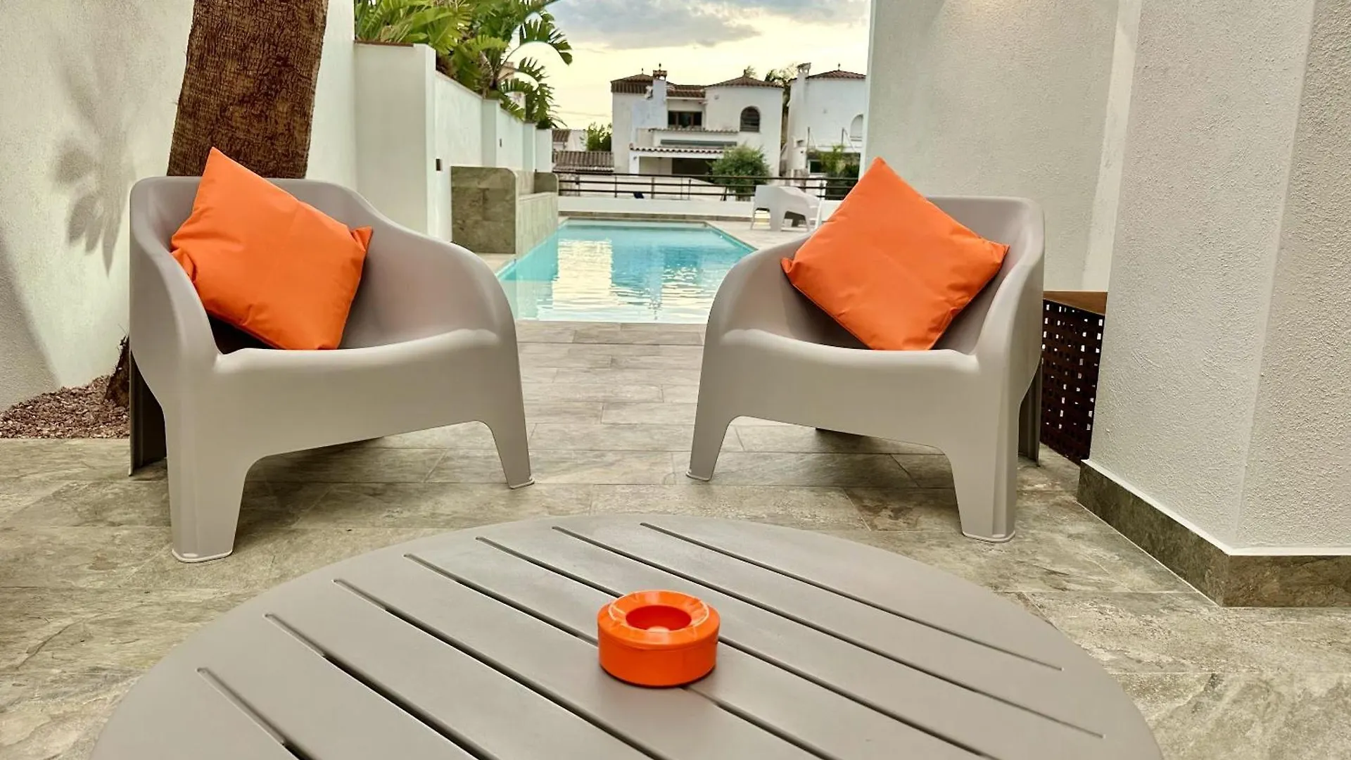 Villa Numero 16 إمبوريابرافا
